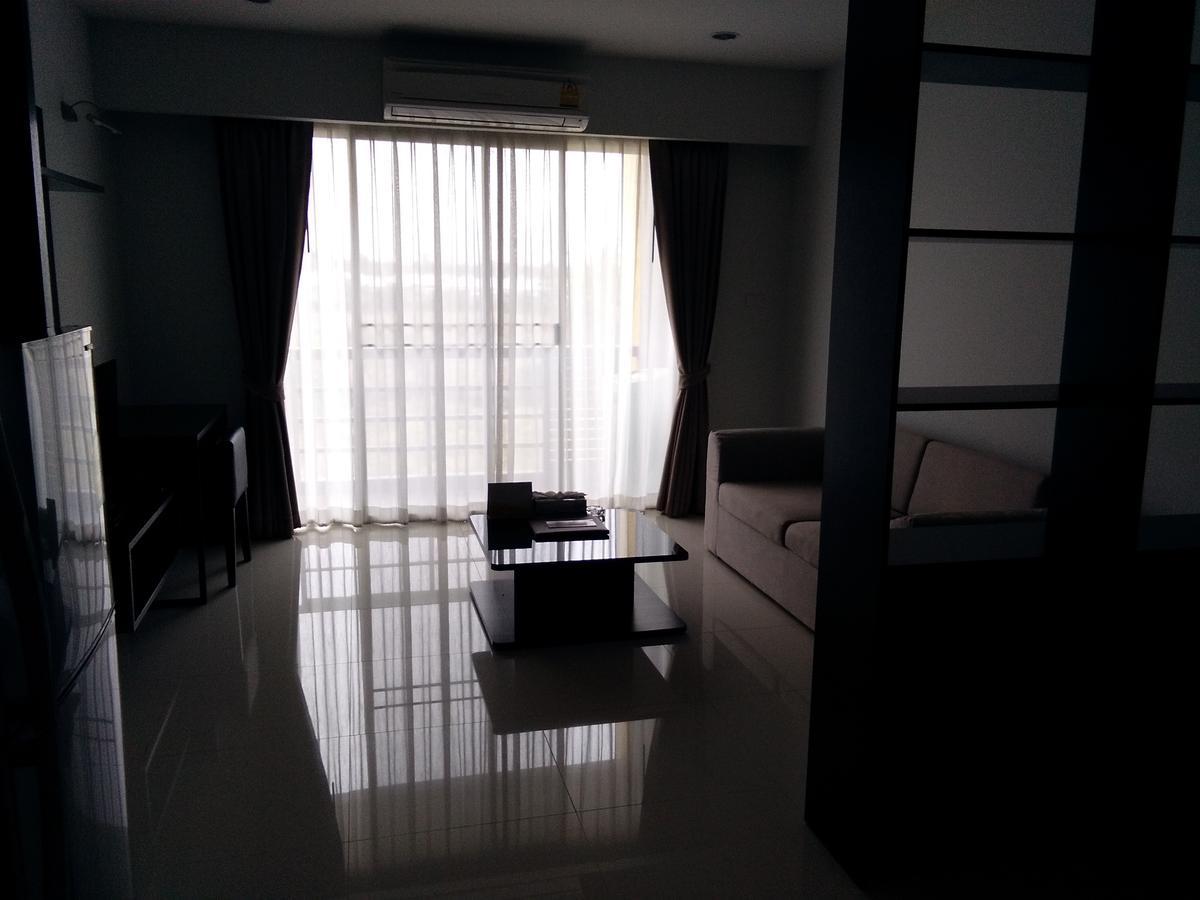 The Park 304 Executive Serviced Apartment Si Maha Phot Exterior photo